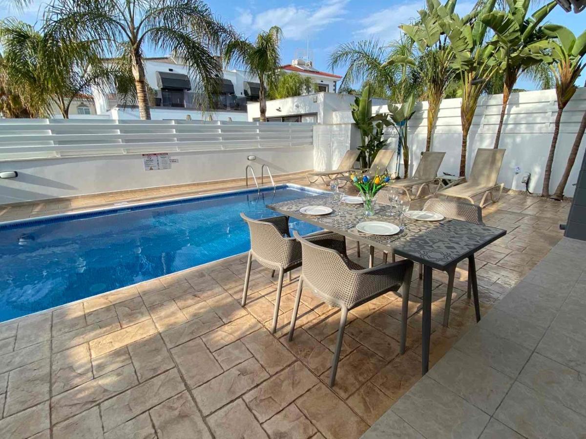 Villa Diana - 200 Meters From Kapparis, Fireman'S Beach Paralimni Dış mekan fotoğraf