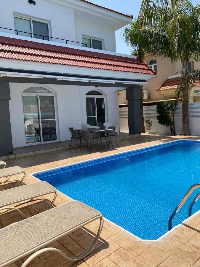Villa Diana - 200 Meters From Kapparis, Fireman'S Beach Paralimni Dış mekan fotoğraf