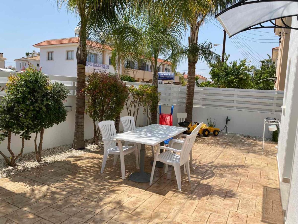 Villa Diana - 200 Meters From Kapparis, Fireman'S Beach Paralimni Dış mekan fotoğraf